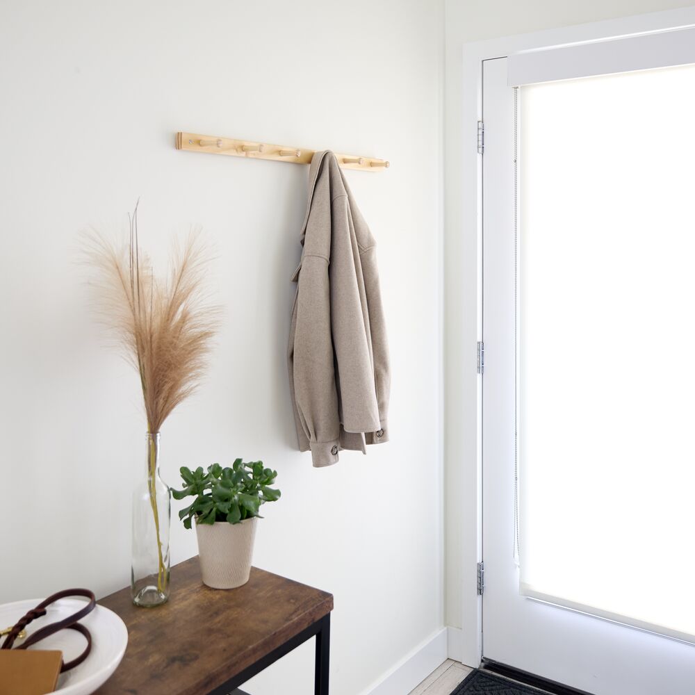 iDesign Wood Rack - 6 Peg in Natural - Image 5