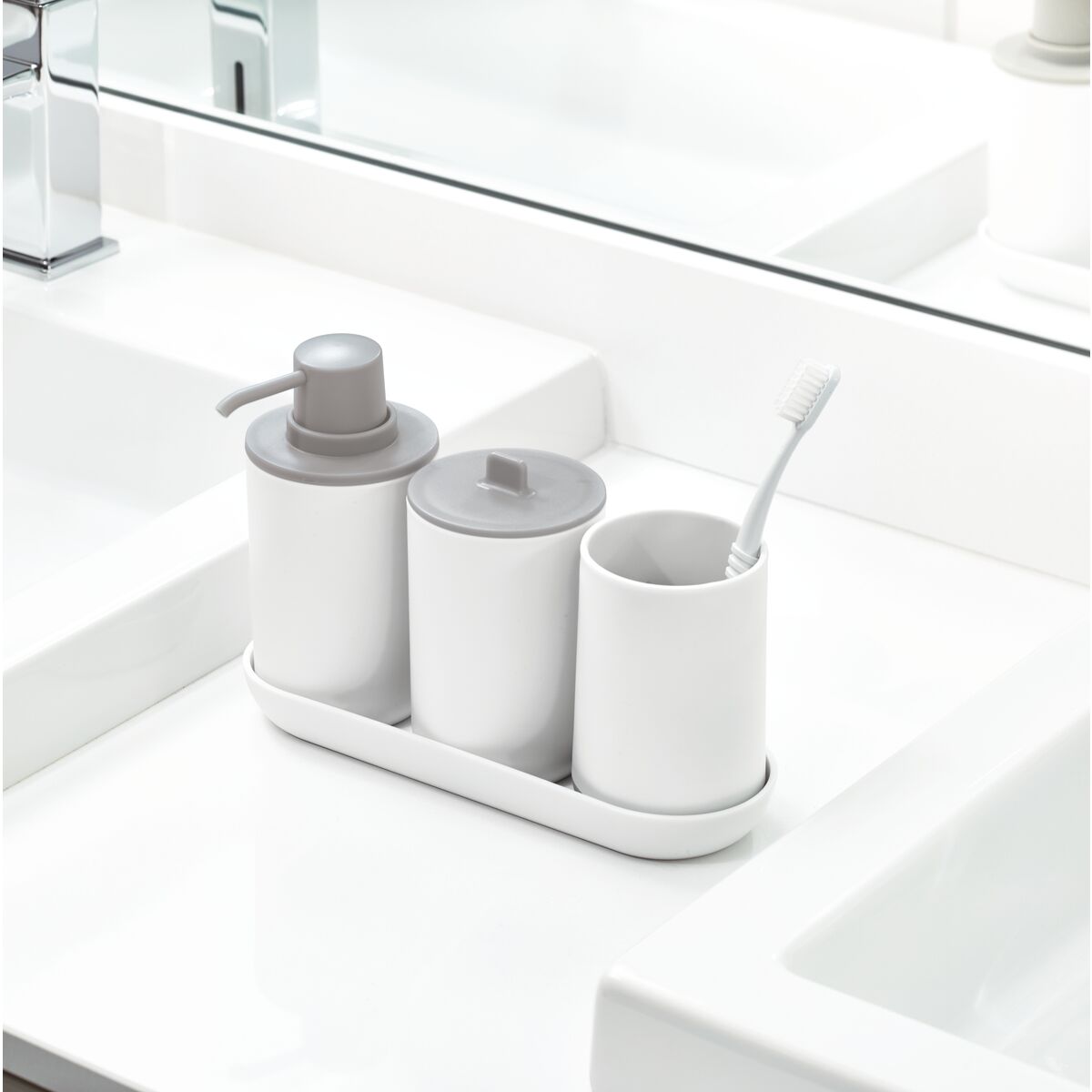 iDesign Cade Bath Accessories (Set of 4) - Image 7
